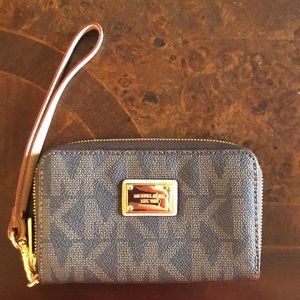 Michael Kors Wristlet